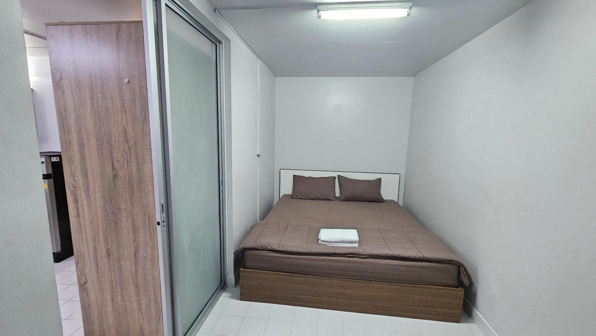 New Room Нонтхабури Экстерьер фото