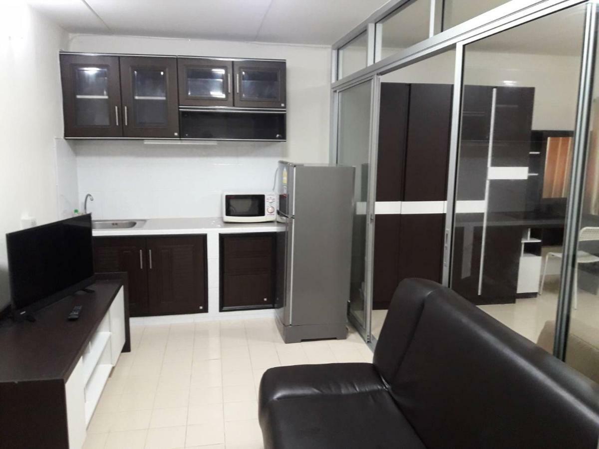 New Room Нонтхабури Экстерьер фото